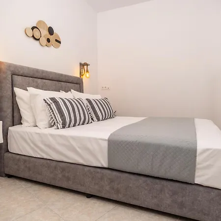 Naxian Hideaway Naxos Town Apartamento *